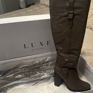 Women's Grey Knee-High Boots